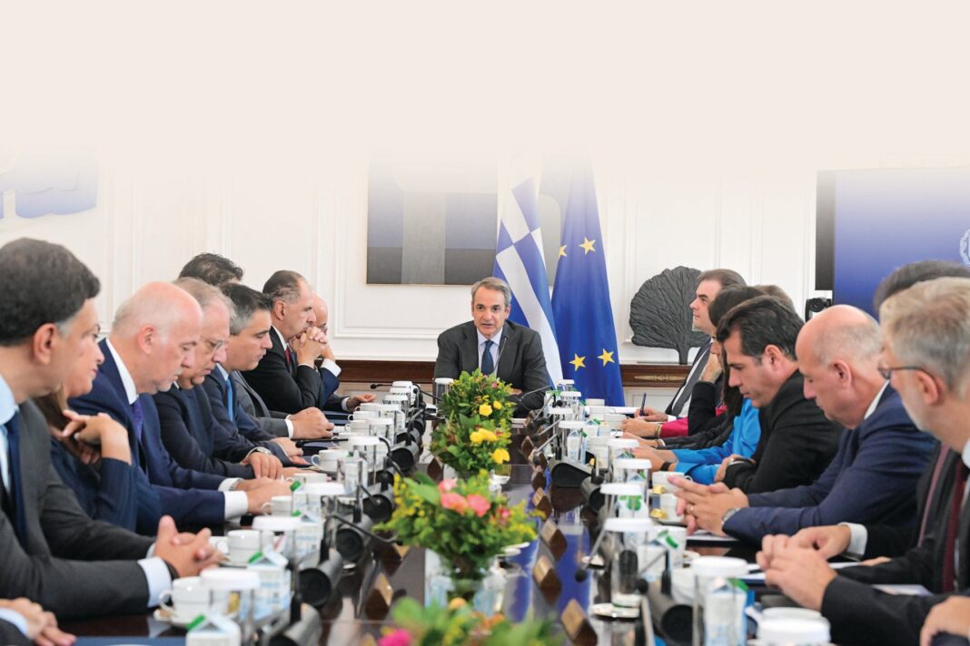 «Η κυβέρνηση Μητσοτάκη σε κρίσιμο σημείο: Πώς θα ξεπεράσει το βέρτιγκο;»