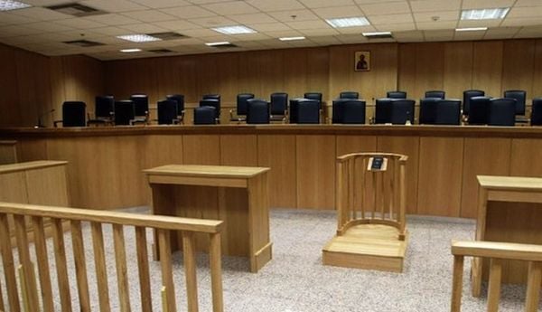 «Σοκ και Δάκρυα: Η Δίκη για τον Θάνατο της 14χρονης από Γαστρικό Δαχτυλίδι – «Μας Υποσχέθηκαν Γυμναστήριο, Όχι Κοιμητήριο»»