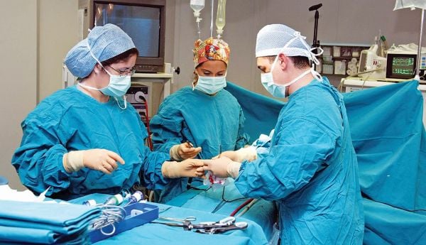 «Βόλος: Μητέρα προσφέρει τη μεγαλύτερη δώρο ζωής – Δωρεά νεφρού στον γιο της»