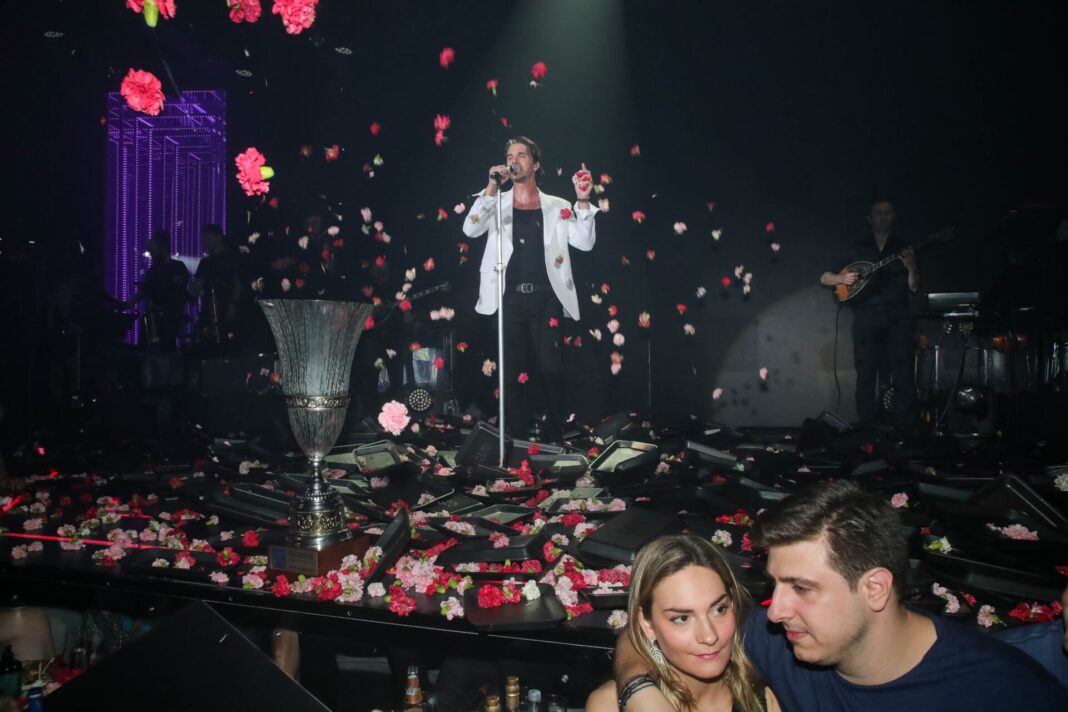 «Φοροελεγκτές στα Μπουζούκια: Οι Αποκαλύψεις και οι Έφοδοι που Σκ震ίζουν τις Πίστες της Αθήνας και Θεσσαλονίκης!»