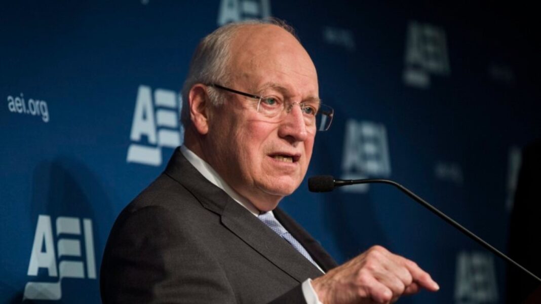 «Αποχαιρετώντας τον Ντικ Τσέινι: Ο πρώην αντιπρόεδρος των ΗΠΑ που άφησε το στίγμα του στην ιστορία»