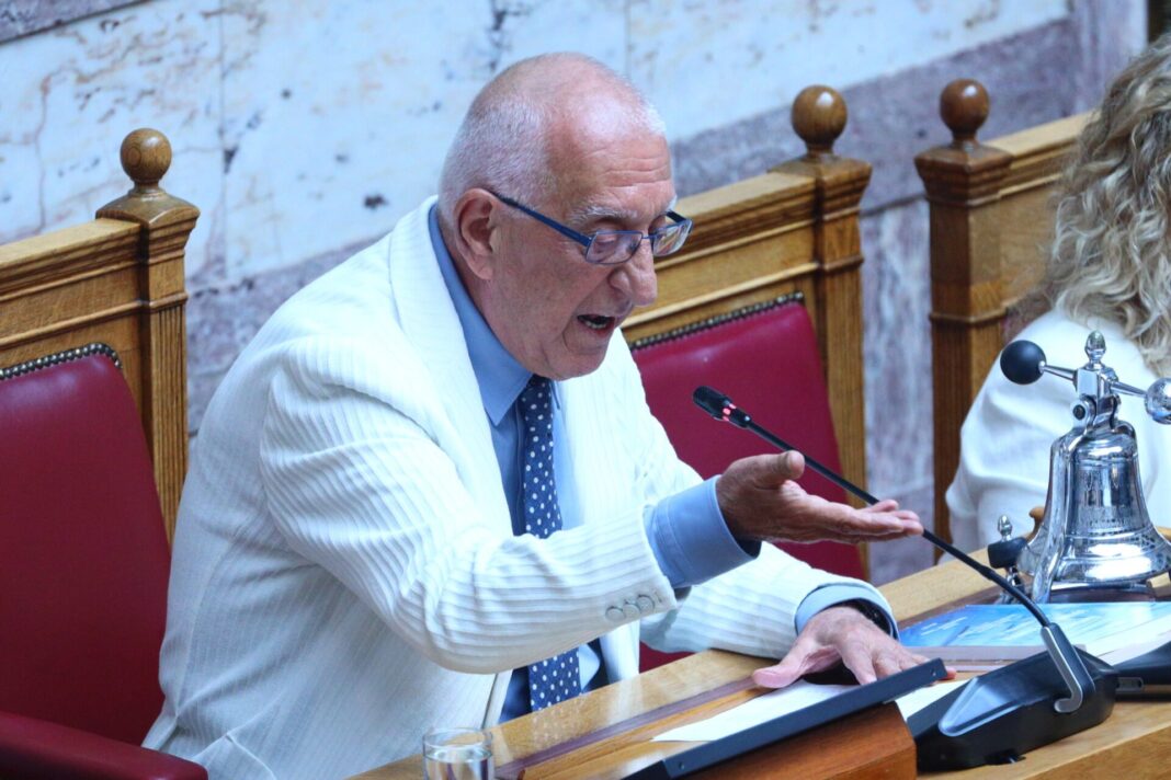 «Κακλαμάνης σε Έξαλλη Έκρηξη: 30 Βουλευτές Παρέλασαν από το Γραφείο του για τα ΕΛΤΑ!»