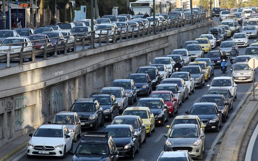 «ΑΑΔΕ: Ανακαλύψτε τα Νέα Ειδοποιητήρια για Ανασφάλιστα Οχήματα και Απλήρωτα Τέλη Κυκλοφορίας!»