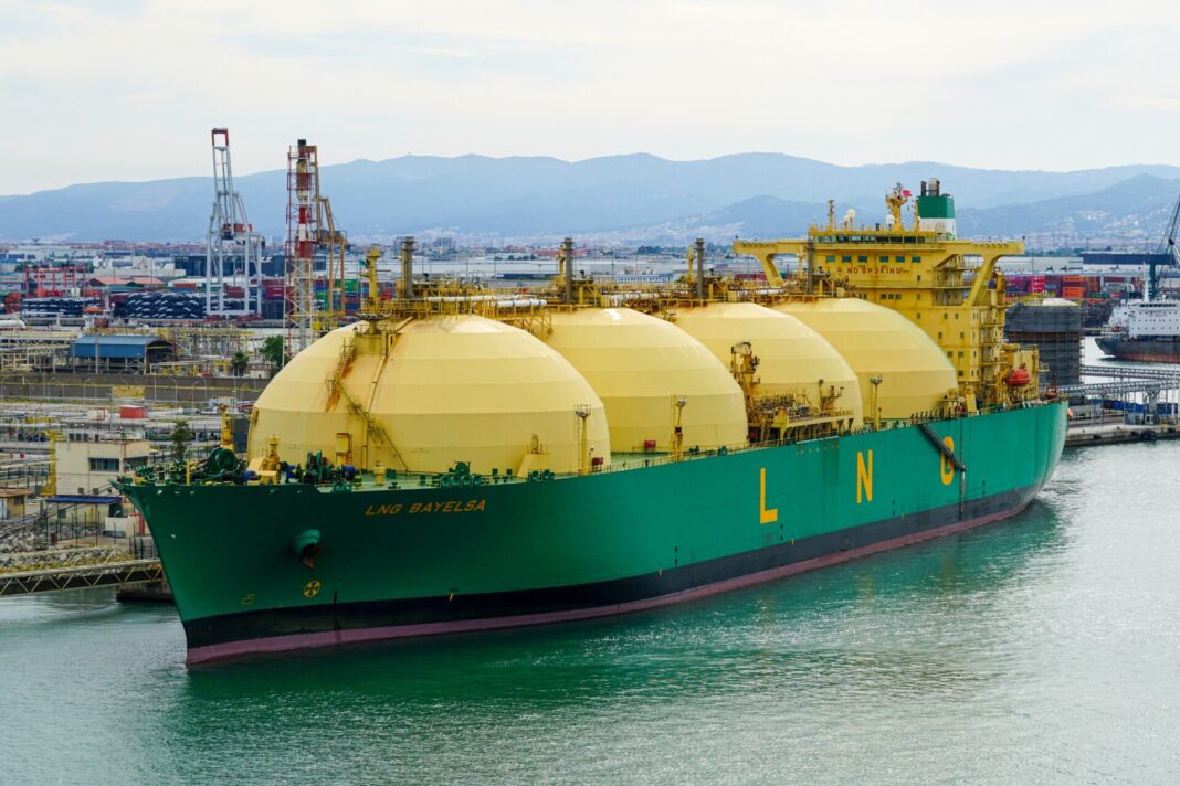 Ανακαλύπτοντας τις Μεγάλες Ευκαιρίες: LNG, Data Centers και Ναυπηγεία στη Σύνοδο P-TEC!