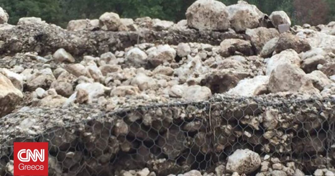 «Τρίκαλα: Εντυπωσιακή Κατολίσθηση Στη Γλύστρα Μεσοχώρας – Μάθετε Όλες τις Λεπτομέρειες!»