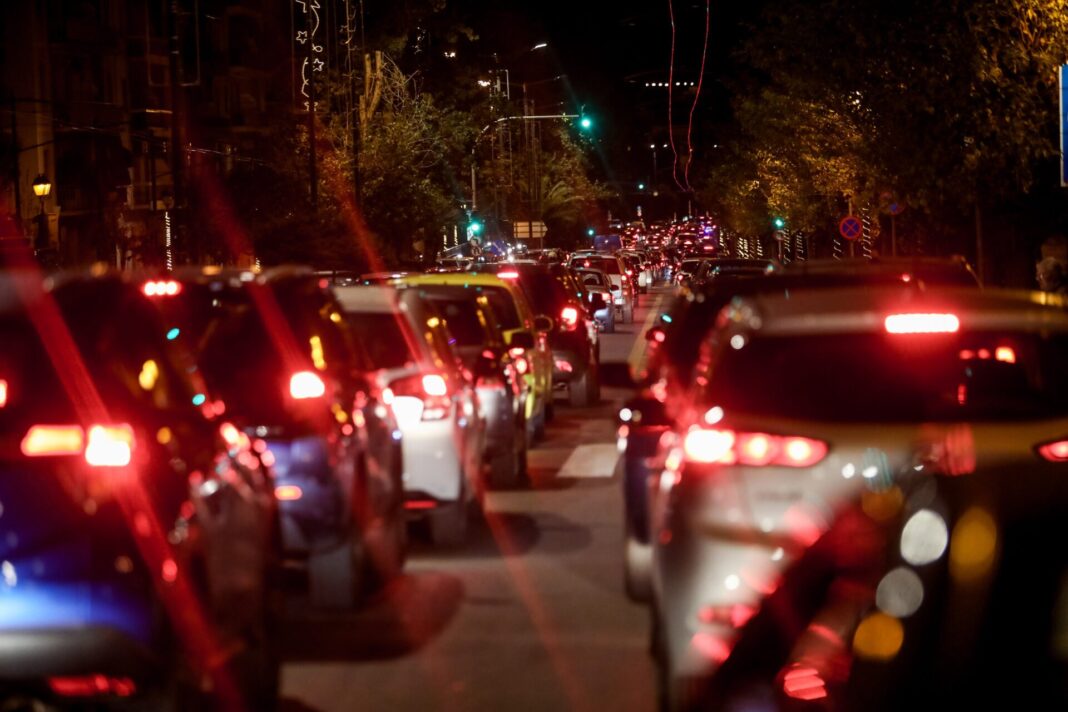 Αθήνα: Κυκλοφοριακό Χάος λόγω Μαραθωνίου – Όλα τα Μέτρα για το Σαββατοκύριακο!