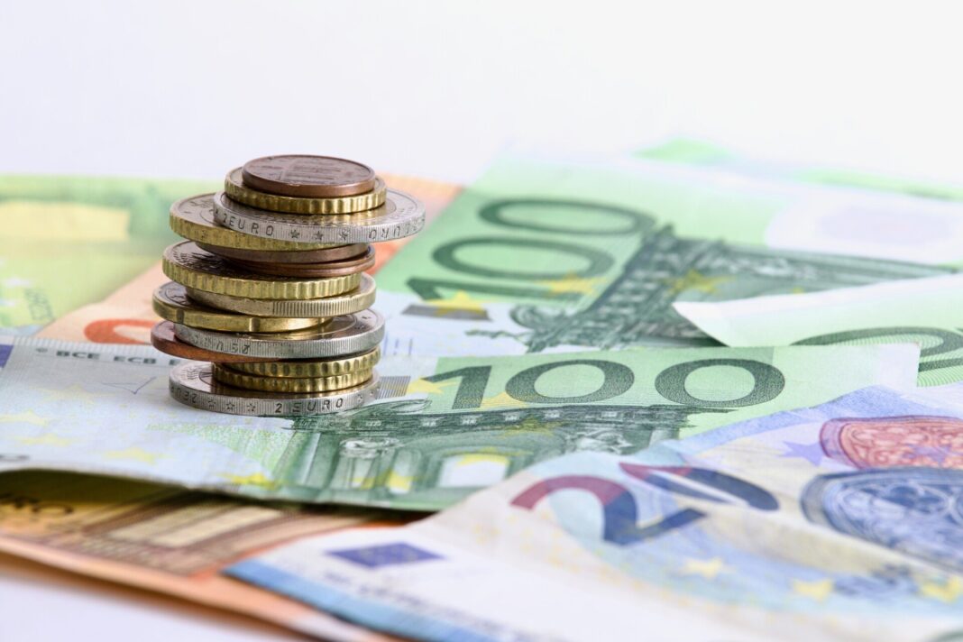 Ανακαλύψτε Τι Πληρώνουν e-ΕΦΚΑ & ΔΥΠΑ: Όλες οι Σημαντικές Ημερομηνίες από 10 έως 14 Νοεμβρίου!