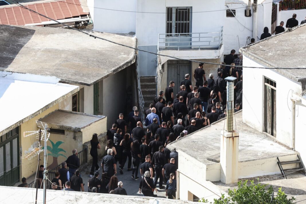 Ψυχολόγοι σε δράση: Στήριξη και ελπίδα για τα παιδιά στα Βορίζια μετά το μακελειό (Βίντεο)