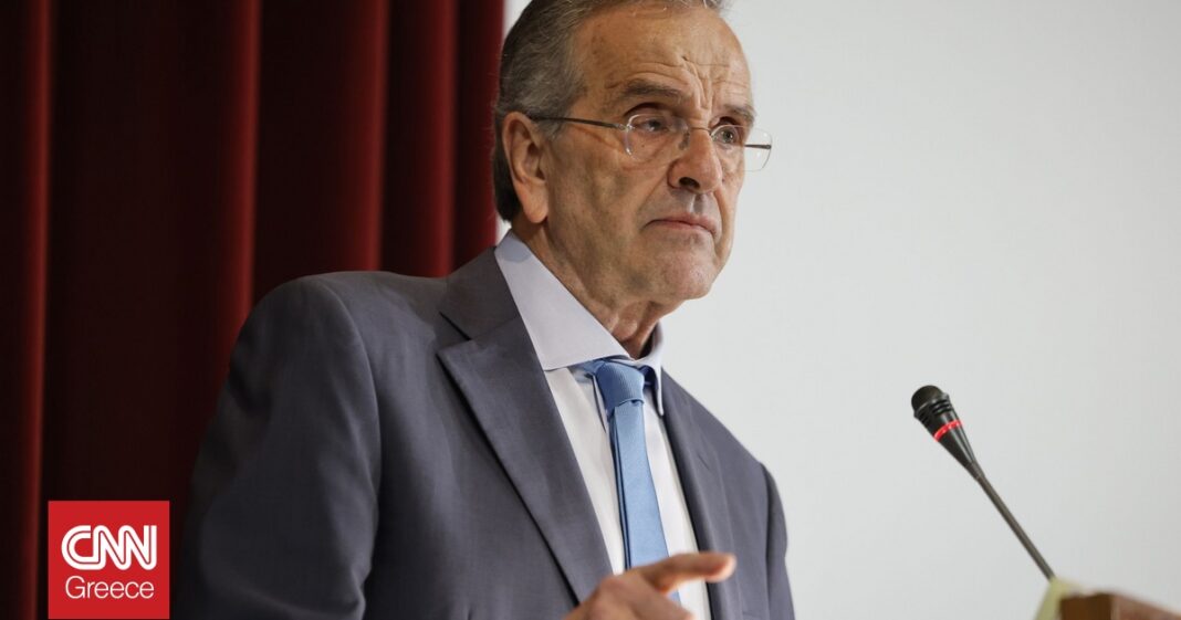 «Σαμαράς: Η κυβέρνηση αγνοεί το ήθος απέναντι στους συγγενείς των θυμάτων των Τεμπών»