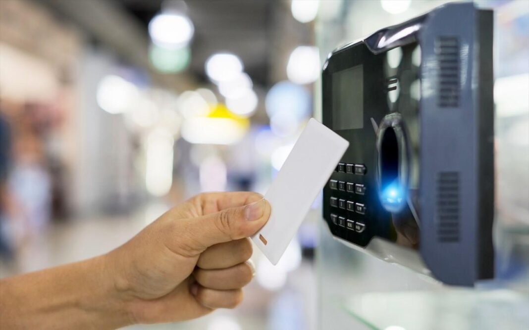 «Σφίγγει ο κλοιός: Τριπλή επιχείρηση της Επιθεώρησης Εργασίας κατά των παραβατών ωραρίων!»