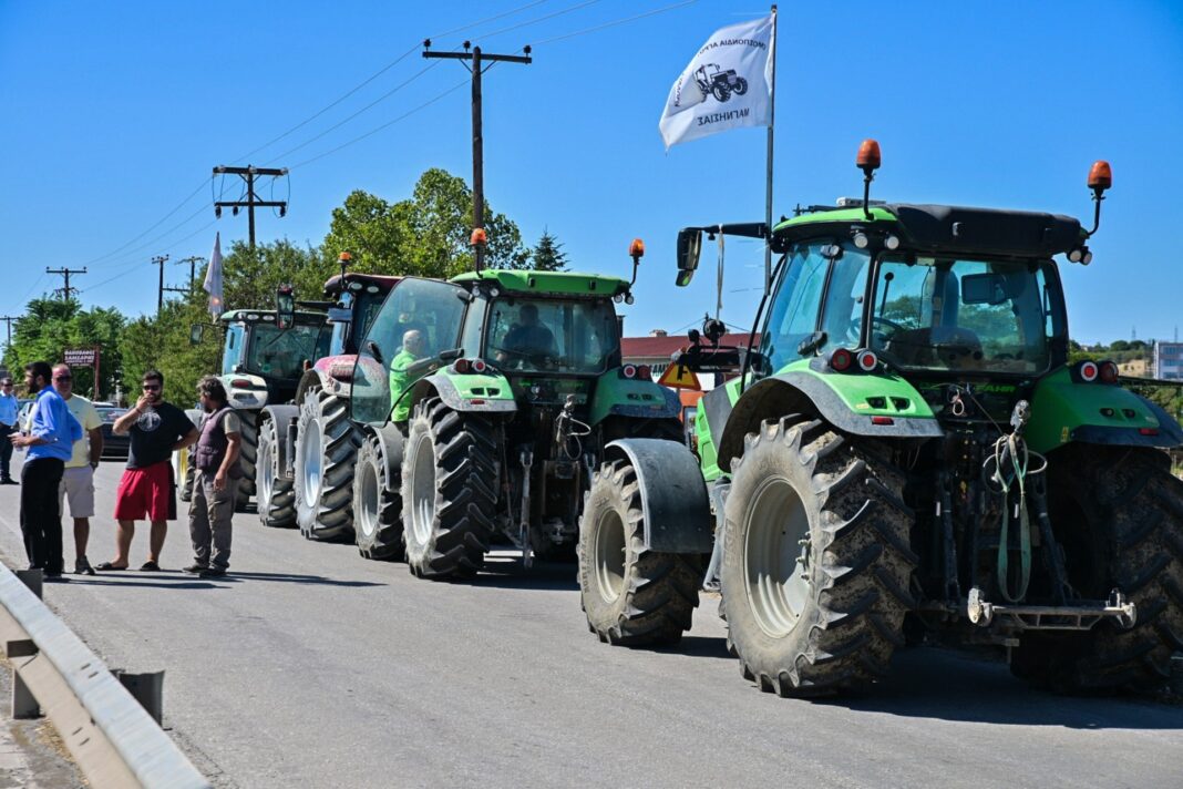 «Αγρότες-Έβρου:-Μητσοτάκη,-ακύρωσε-την-επίσκεψή-σου-στη-Θράκη!-Τρακτέρ-«πολιορκούν»-το-αεροδρόμιο-Αλεξανδρούπολης!»