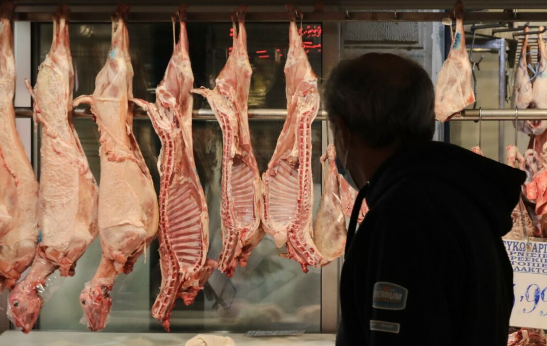 «Ανατιμήσεις Σοκ: Το Κρέας Ξεφεύγει – Πώς το Μοσχάρι και το Αρνί «καίνε» τα Νοικοκυριά!»