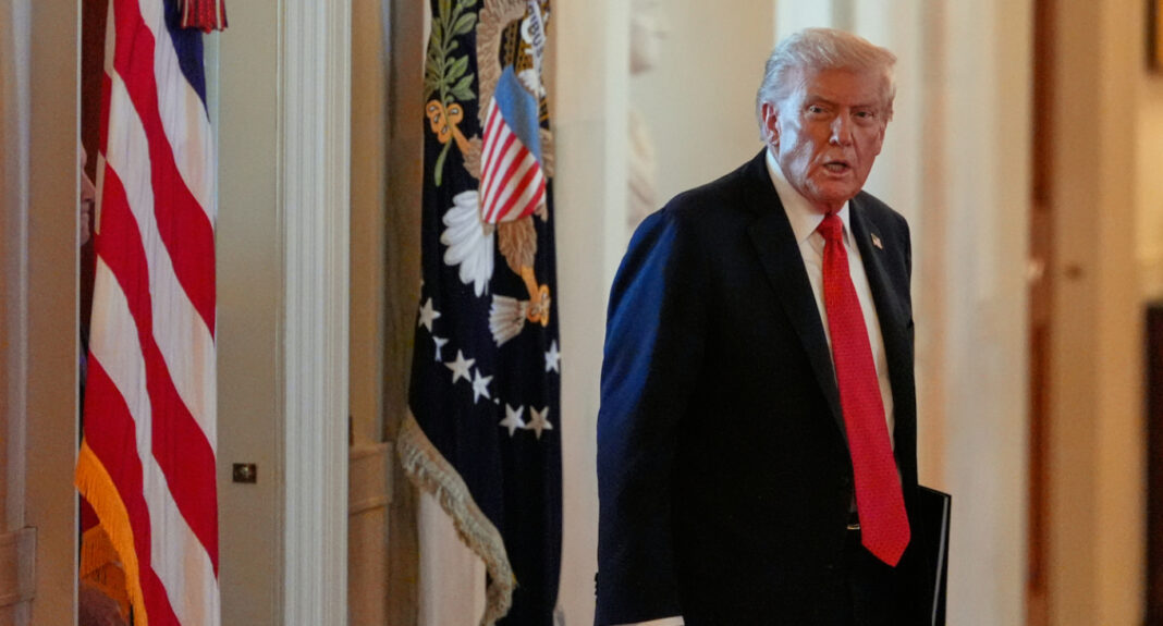 «Τραμπ-αποκαλύπτει:-Τα-e-mail-του-Έπσταϊν-είναι-απλώς-ένα-σχέδιο-των-Δημοκρατικών-–-Μόνο-οι-αφελείς-Ρεπουμπλικανοί-θα-το-πιστέψουν!»