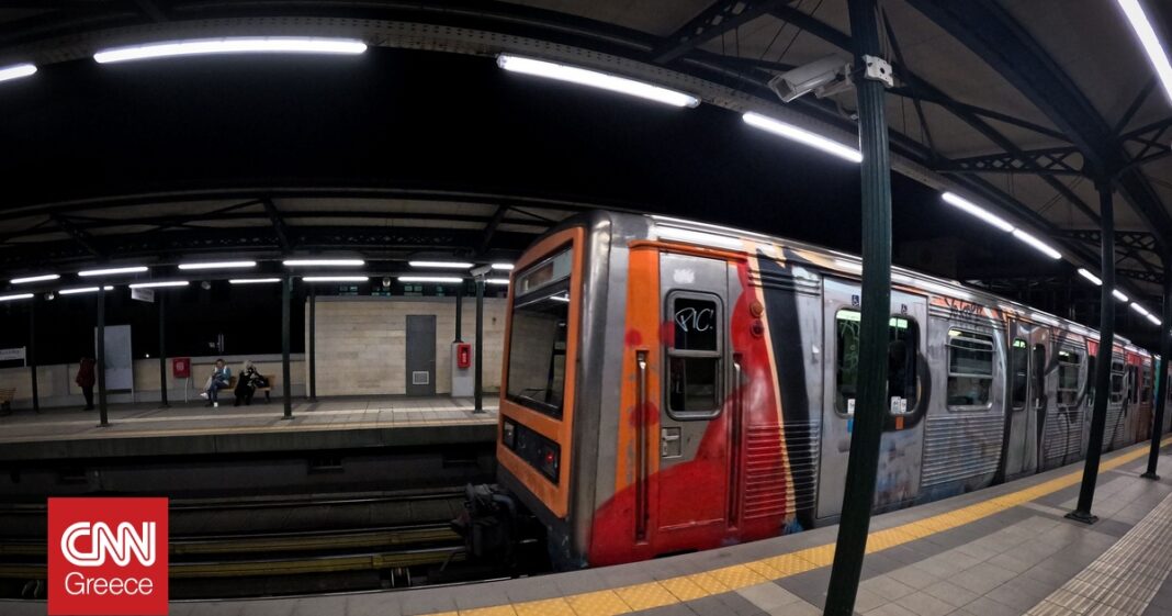 «Συναγερμός στο Μοναστηράκι: Εκκένωση συρμού του μετρό λόγω καπνών!»