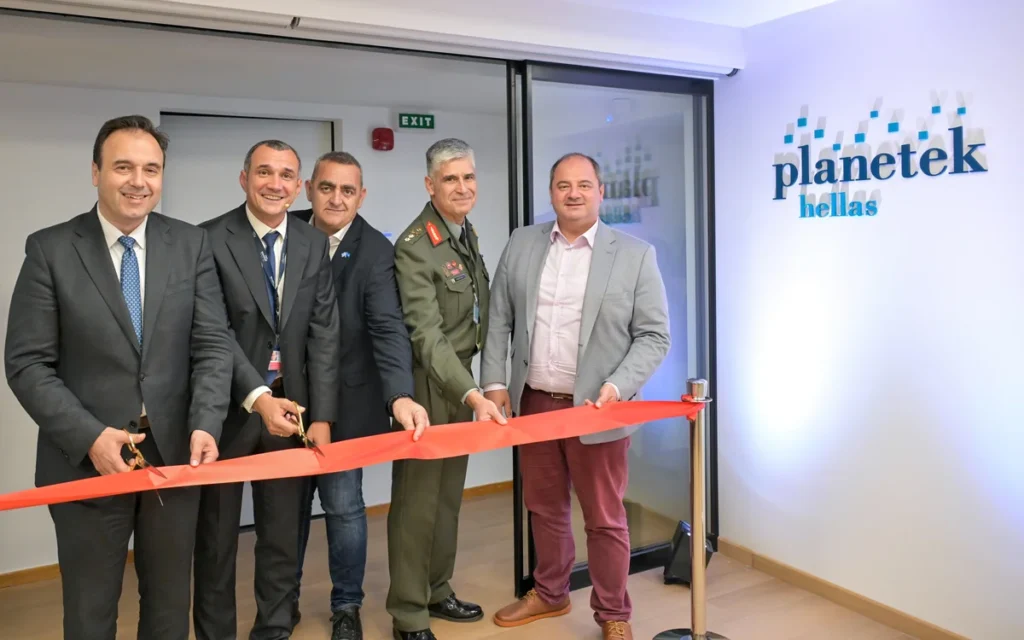 «Ανακαλύψτε-το-Νέο-Κέντρο-Ελέγχου-Δορυφόρων:-Η-Πύλη-στον-Ουρανό-Άνοιξε!»