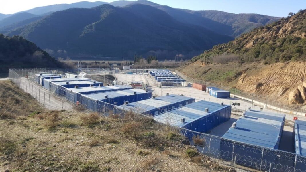 «Σοκαριστικές-Σκηνές:-Νέο-Βίντεο-από-την-Εξέγερση-στη-Δομή-της-Σιντικής-–-Άγρια-Συμπλοκή-με-τις-Αρχές!»