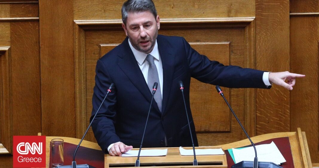 «Ανδρουλάκης:-Σφοδρή-επίθεση-κατά-Μητσοτάκη-για-την-ακρίβεια-–-Αποκαλύψεις-για-τα-«επικοινωνιακά-μέτρα»!»